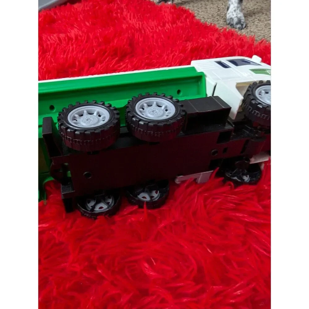 Think Green Transportation Watering Cart Toy Tanker Truck White & Green